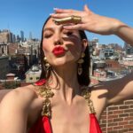 Karlie Kloss Instagram - see you soon @fitnyc ❤️‍🔥