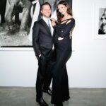Karlie Kloss Instagram - Richard Avedon was born 100 years ago and last night we celebrated his legendary career. The exhibition was curated by my big brother @derekblasberg and included many of the most iconic images that continue to influence fashion photography today. ✨ I still see these photos on mood boards today, 60 years later… Congrats to @gagosian and @avedonfoundation on the show 🖤