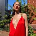 Karlie Kloss Instagram - As a 13 year old girl from St Louis, Missouri, the idea that I would someday receive an award as a “Fashion Icon” would have been unfathomable. ♥️ For more than half my life, I’ve had the privilege of working alongside brilliant members of the @fitnyc alumni community. I’ve seen firsthand how this institution has provided them the foundational tools to excel and become visionary leaders. ✨ What excites me most is how committed the next generation is to catalyzing real change in our industry + the world… the future is very bright. New York, New York