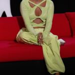 Karrueche Tran Instagram - We’ve all been hungry at the club 🦞 grab all the snacks & catch @karrueche on #Ridiculousness TONIGHT at 8/7c on @mtv