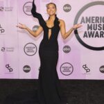 Karrueche Tran Instagram - AMAs ‘23 Gotta take a minute to give my team their flowers!! Always keeping me on point, every single time! Love y’all! @bryonjavar @artistrybystephen_ @hairbyyuichi 📸 @mr_dadams The West Hollywood EDITION