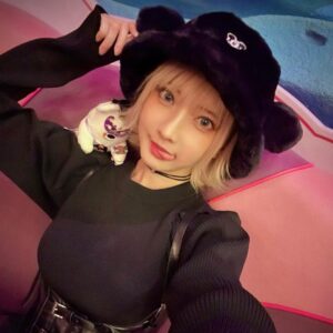 Kashou Rosiel Instagram - 昨日は、ディズニーシーにお友達のなおぴっぴと行ってきた!
お揃いの黒コーデ👻楽しすぎた👻
#ディズニー #ディズニーシー #ディズニーコーデ #disneysea