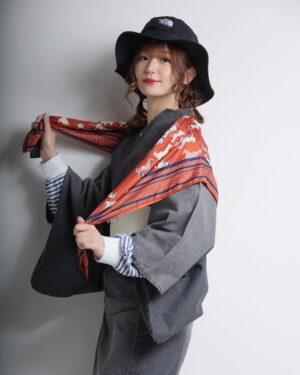 Kasumi Hasegawa Instagram - デニム着物👘

カメラマン: 木村直貴さん

#デニム着物 #デニム着物コーデ #着物 #着物コーディネート #kimono #japanesekimono #japanesegirl