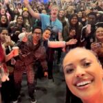 Kat Graham Instagram – Comic Con Cape Town baby! Thank you guys so much for 4 SOLD OUT days!! I honestly didn’t think y’all loved me like that 😂. It’s been such a treat connecting with so many of you in person. Love and gratitude 💕❤️‍🔥 Cape Town, South Africa