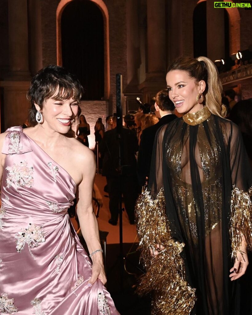 Kate Beckinsale Instagram - So happy to be a co-chair of this year’s @amfar gala, Venezia. As well as getting to see the inspirational @ava receive the Visionary award and the talented @ritaora and @leonalewis perform, @amfar galas are essential to winning the worldwide fight against AIDS. @amfar is dedicated to ending the global AIDS epidemic through innovative research. Since 1985, @amfar has awarded more than $600 million in arants to research teams worldwide . HIV/AIDS remains one of the most serious and deadly public health threats in the world. One person dies of AIDS-related causes every single minute and two others become infected with HIV. So we urgently need a cure. I support @amfar because I want to be a part ot the solution. We can be the generation that brings the HIV epidemic to an end, but we're going to need to work together and to support organizations like @amfar dedicated to finding a cure. We know that we can cure HIV. There have been at least five people cured, but this was through an expensive and risky stem cell transplant. Through our support we will help to fund the research that will deliver a cure that's accessible to all who need it. 💜 #amfarvenezia #cureaids