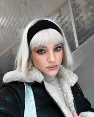 Kateřina Mlejnková Instagram - Prostě mám ráda  tu čelenku. ✨