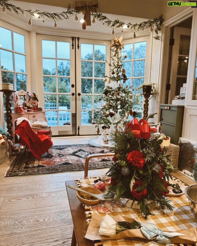 Kate Hudson Instagram - Around our home lately 🎄 I love the holidays so much and throughout the years have collected trees, Santa’s, music boxes, snow villages, ornaments, and more. We bake, cook, sing, share laughs and create light to shine everywhere, we wish for love and peace. I am a lover of this time over year and soak every minute of it up. I guess that is a good metaphor for how I feel about life and celebrating our time here. It’s as fleeting as the holidays. Here today, gone tomorrow. So I choose to make it sweet and cozy. Everyday. And of course every Holiday. Wishing sweet and cozy to everyone ❤💫🫶💫❤ PS. More decorations and cozy to come 😉