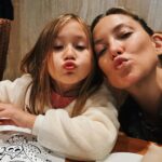 Kate Hudson Instagram - Lately… love is buzzing 💓