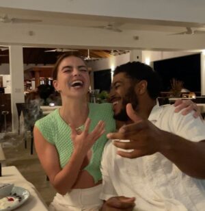 Katherine Hughes Instagram - 🇦🇮
