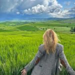 Katheryn Winnick Instagram - Find a beautiful place to get lost… Ti amo Toscana. 🇮🇹 Pienza (SI) - Italia
