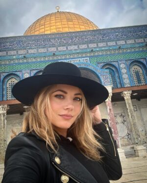 Katheryn Winnick Instagram - Blown away by the magnetic spirituality of this beautiful country. Thank you for your hospitality and mutual love for All of humanity. 🤍