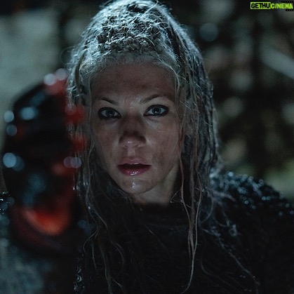 Katheryn Winnick Instagram - What did you think about last night’s Viking’s episode?