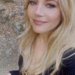 Katheryn Winnick Instagram - Liverpool Comic Con I’m coming for you… Excited to meet you all! 🤍😘 - Limited tickets so make sure you get before they are sold out! - https://www.comicconventionliverpool.co.uk/