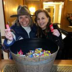 Kathy Najimy Instagram - Walked my smart, funny pal @katiecouric home from a Halloween lunch and we suddenly found ourselves hanging out of a window handing out buckets of candy. I love NYC!