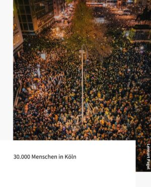 Katja Riemann Instagram - Repost von @correctiv_org 
Es ist erleichternd, diese Bilder zu sehen, und dass schnell und entschieden soviele Menschen aus offensichtlich unterschiedlichen Generationen sich zusammenfanden an so vielen Orten. Dank an all jene, die proaktiv und zügig dies organisierten, überall. 
Ich bin derzeit nicht in Deutschland, werde euch unterstützen, sowie zurück. Bis dahin winke ich euch zu und bin dankbar, dass man in diesem Land verstanden hat, dass WIR die Demokratie sind. Was für ein gutes Zeichen auch in die Welt….