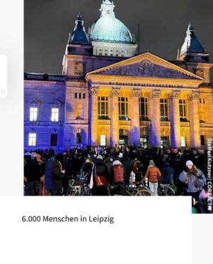 Katja Riemann Instagram - Repost von @correctiv_org 
Es ist erleichternd, diese Bilder zu sehen, und dass schnell und entschieden soviele Menschen aus offensichtlich unterschiedlichen Generationen sich zusammenfanden an so vielen Orten. Dank an all jene, die proaktiv und zügig dies organisierten, überall. 
Ich bin derzeit nicht in Deutschland, werde euch unterstützen, sowie zurück. Bis dahin winke ich euch zu und bin dankbar, dass man in diesem Land verstanden hat, dass WIR die Demokratie sind. Was für ein gutes Zeichen auch in die Welt….
