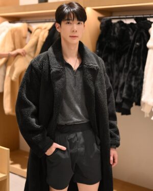 Kavinpat Thanahiransilp Instagram - @alo_thailand grand opening at EmQuartier 🧘🏻🤍