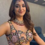 Keerthy Suresh Instagram - A bit late to the party, but couldn’t resist having little fun on the set 🤷‍♀️ #BetterLateThanNever #Romancham