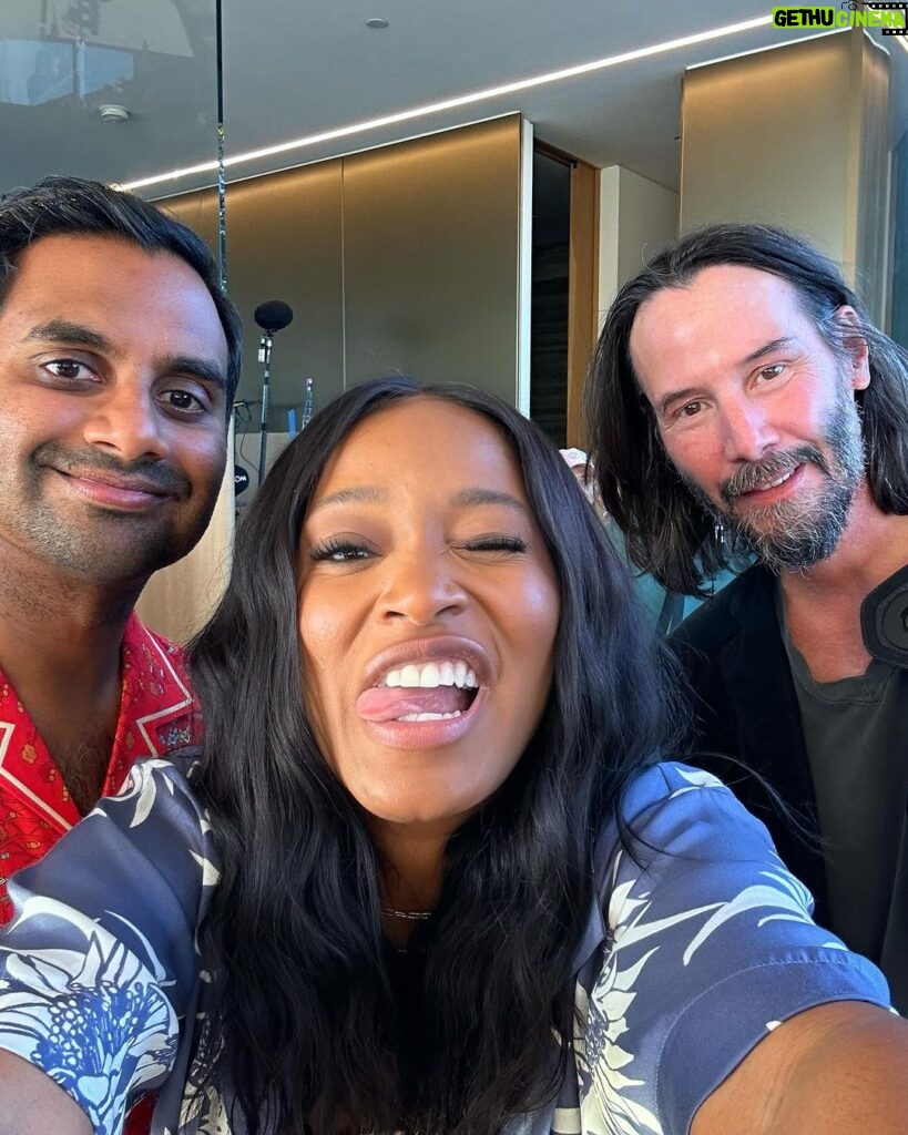 Keke Palmer Instagram - Having so much fun with these amazing guys on set of our film “Good Fortune” — we had a pool scene today that lowkey turned into a real pool party hahaha! Working with Aziz something spontaneous always happens 🤣♥