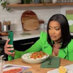 Keke Palmer Instagram - Let’s be real, life gets busy, especially now that I’m ✨ A MOTHA ✨So I stay fab and avoid kitchen meltdowns with my superhero sidekick, @HelloFresh 🦸🏿‍♀️🌟 #HelloKeke Use code KEKE to get Free Breakfast for LIFE! One breakfast item per box while the subscription is active. #ad