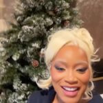 Keke Palmer Instagram - Home for the Holidays!!!!!!! I’m so grateful to God for my family. I know the holidays can bring up mixed feelings for people. It’s a challenge at times to be happy when there is so much going on in the world that can make you angry or sad. However, family, which doesn’t just mean blood relation, is what makes it all greater. Focusing on the love you DO have in your life and the GOOD things the world does have to offer, becomes to gift of the holidays when you can allow it. I’m wishing you all so much joy even if you are in hard times. May God bless you and heal your heart and remind you that as the seasons change so do the times. Let’s make the best of it, love to all!
