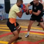 Kell Brook Instagram - Man like @saundersbillyjoe with the padwork. Iron Sharpens Iron 💯 #Boxing #ChampionsChamber #IngleGym #Sheffield #TeamBrook Ingles Boxing Gym