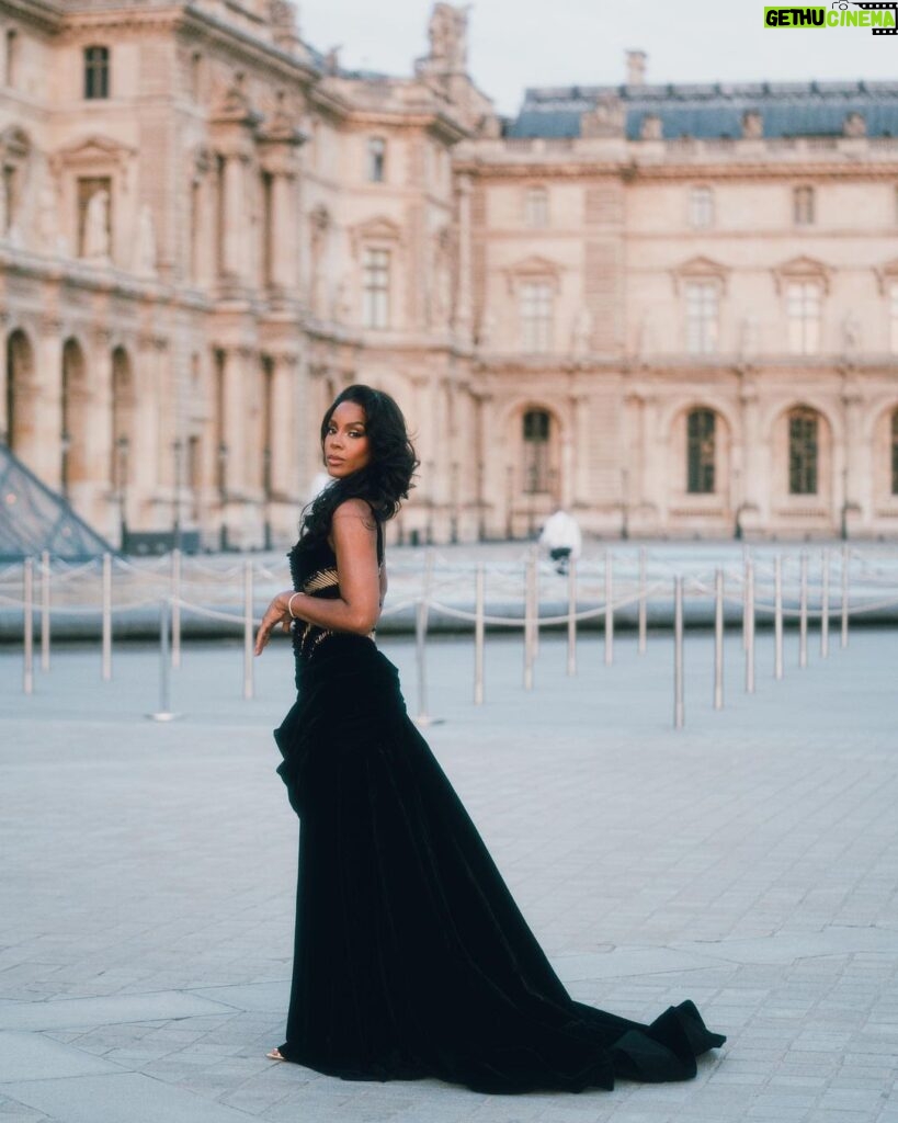 Kelly Rowland Instagram - 🇫🇷Bonjour🇫🇷