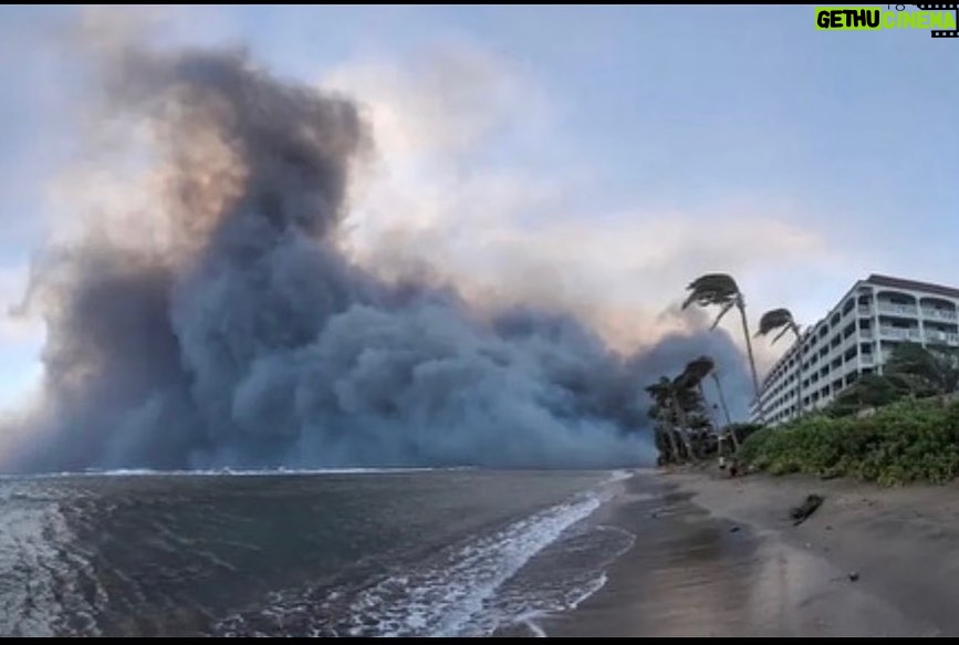 Kelly Rowland Instagram - My heart is breaking for all of those affected by the wildfires in Maui!🙏🏾 If you can, please donate to @baby2baby DISASTER RELIEF AND EMERGENCY RESPONSE FUND (Link in Bio) They are sending tens of thousands Of emergency supplies including diapers, wipes, formula, food, masks, clothing, books, hygiene products, and comfort items to children who have lost everything!!