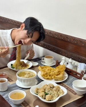 Ken Lertsittichai Instagram - All about “EAT” 🧋🍜🍪