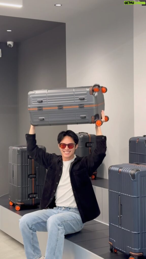 Ken Lertsittichai Instagram - 🧳 It’s “ Departure Luggage “ time 🫶🏻 ✅ Check out the new Departure luggage store at Emsphere ! 🎉 Opening promotion up to 25% off ⏱️ until December 31st #departureluggage #departurethailand #goanywhere Emsphere at EM District