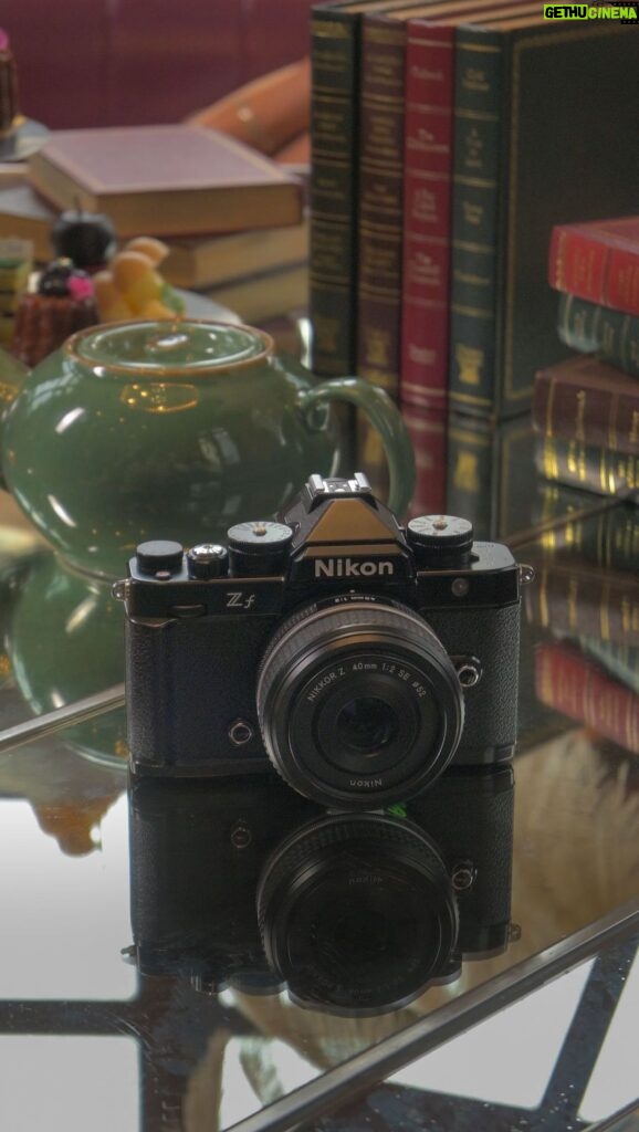 Ken Lertsittichai Instagram - 🎞️Nikon Zf 📸 กล้องfulframe ขนาดพอดีมือที่หล่อมากๆ หลังจากที่ได้ลองไม่ว่ามือใหม่ มืออาชีพถ่ายออกมาสวยหมดเลย✨ ว้าวทั้งกันสั่น5แกนและโหมดB&W ใครมองหากล้องหล่อๆเป็นตัวจบ Zfรออยู่นะครับ💛(อยากได้ด้วยยยย🙋🏻‍♂️) 📍สอบถามสั่งซื้อได้ที่ตัวแทนจัดจำหน่ายของNikonหรือทางออนไลน์ได้ที่ https://www.nikon.co.th/z-f-nikkor-z-40mm-f-2-se #Nikon #NikonThailand #NikonZf #NikonCreators #MakeItIconic #liveinclassicvibes