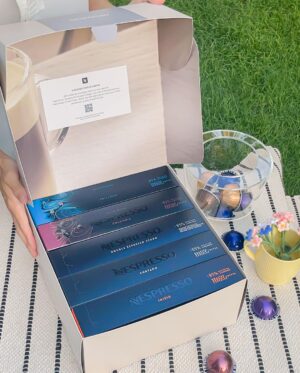 Ken Lertsittichai Instagram - Nespresso นำเสนอชุดกาแฟ Welcome Offer สำหรับลูกค้าใหม่ในกลุ่ม *VERTUO* Line ที่รวมกาแฟแคปซูลรสชาติขายดี  ให้คุณสัมผัสรสชาติอันเป็นเอกลักษณ์จากเนสเพรสโซ ☕️​ 
​
ร่วมรับสิทธิพิเศษมากมายด้วยการสมัคร Nespresso Club ผ่านทางเว็บไซต์หรือแอพพลิเคชั่น รับสิทธิพิเศษและของสมนาคุณมากมายได้ถึง 3 ขั้นตอน​

Step 1 - สมัครสมาชิกและสั่งซื้อ Nespresso *VERTUO* Welcome Offer  ครั้งแรก รับฟรี! ชุดแก้วที่ช่วยเติมเต็มโมเมนต์กาแฟทุกเช้า

Step 2 - เมื่อซื้อกาแฟครบ 100 แคปซูลในหนึ่งคำสั่งซื้อภายใน 90 วัน รับฟรี! กล่องเก็บแคปซูล View Bonbonnière เพื่อตกแต่งมุมกาแฟให้พิเศษยิ่งขึ้น​

Step 3 - เมื่อซื้อกาแฟครบ 80 แคปซูลภายใน 90 วัน รับฟรี! Descaling Kit และ Nespresso Cash Club Credit มูลค่า 200 THB เพื่อเป็นส่วนลดในการซื้อสินค้าทันที

พบกับ Nespresso Welcome Offer ได้ตั้งแต่วันที่ 1 กันยายน 2023 เป็นต้นไป @nespresso.th #nespressoth