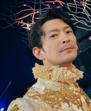 Kenjiro Tsuda Instagram - #音楽朗読劇シェーヴルノート2021 #シャルル7世 #津田健次郎 #ツダケン  #kenjirotsuda