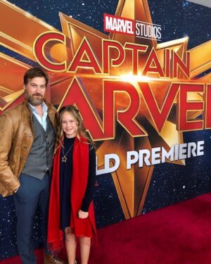Kenneth Mitchell Instagram - Me & GOOSE. #CaptainMarvel World Premiere. Opening in theaters THIS WEEKEND. 🌟 Look out Thanos because a whole new generation of empowered Superheros are coming... plus a brilliant cat named #Goose. 👊🏼 Super FUN movie! 🌟 Higher. Further. Faster. 🌟