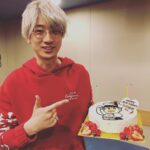 Kensho Ono Instagram - 先日、あはれ！名作くん！で拓也くんのお祝いをしました✨ #江口拓也 #名作くん