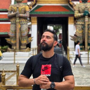 Kerem Poyraz Kayaalp Instagram - Geleceğe umutla bakabildiğimiz zamanlar 🎈