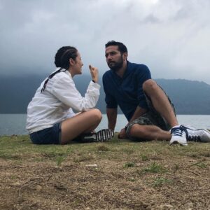 Kerem Poyraz Kayaalp Instagram - Biz beraber yaşlanıcağımız uzun maratonda 1. Yılımızı bitirdik🙏nice senelere güzel karım iyiki varsın seni çok seviyorum ❤️❤️