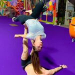 Kerri Kasem Instagram - Do something you’ve always wanted to do! @movementsanctuary Thanks @doctorsterling always fun hanging out… pun intended. 😉 TY @hanali.music.acro and @raffertypendery for introducing me to acro! Love you guys! Thanks for the video @grissellehalime 💖 #Acro #Movement #SaintPetersburg #Friends