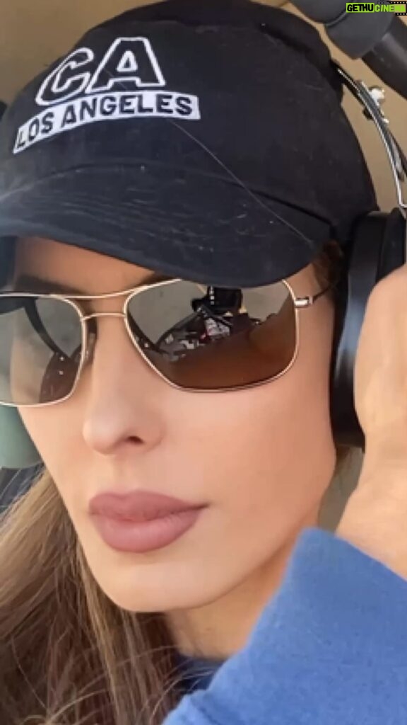 Kerri Kasem Instagram - When I was young, I was afraid of flying. I also thought I wasn’t smart enough to become a pilot. Not anymore! Now, my biggest fear is not living life to the fullest! Watch me or better yet, join me! ❤🚁 #Helicopter #R22 #Adventure #LiveLifeToTheFullest #NoFear