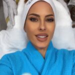 Kerri Kasem Instagram - All right kiddies, another awesome anti-aging product that I want to tell you about! I love sharing what works and this does!For tighter, smoother and brighter skin PRX Derm Perfection with @drgingerurbaniak! No pain, no downtime and amazing results! I am usually a radio frequency/laser girl but I decided to give this liquid gold a try. I put it before and after shot with just two treatments and you’re supposed to do four. I just did my third one and I will post that in my stories! @drgingerurbaniak @beth_gualario_aesthetics_rep @lovebeautyprousa #AntiAging #TighterSkin #SmootherSkin #crepeerase