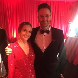 Kerry Condon Instagram - Bring your brother to the Oscars - he’s disappointed there’s no potatoes with the main course! 🇨🇮🍀