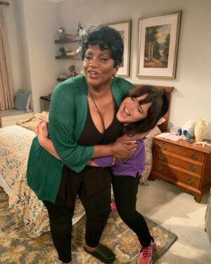 Kether Donohue Instagram - ‼️🏆 LEGEND ALERT 🏆‼️a flip book of love with @annamariahorsford 😭😭😭😍🥰😍 @bpositivecbs S2 —we have some reeaal legends this season, can’t wait for everyone to see Anna Maria’s magical performance❣️💫