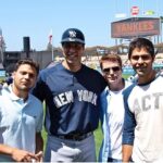 Kevin Connolly Instagram - #tbt First Pitch at the Yankee/Dodger game. Good times!!! These new look Yankees are REAL Dodger Stadium