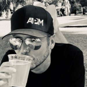 Kevin Connolly Instagram - Lockdown over??? Let’s have a drink!!! 😷😷😷