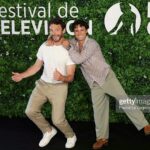 Kevin Dias Instagram - Extrêmement reconnaissant d’avoir été si bien accueilli en Principauté. Merci au @festivaltvmonte_carlo et Son Altesse Sérénissime le Prince Albert II de Monaco pour cette invitation à célébrer les créations audiovisuelles françaises et internationales d’aujourd’hui et de demain 🎬💫 J’ai adoré tous vous rencontrer et répondre à vos questions. Merci pour votre amour, votre curiosité, votre patience et votre soutien inconditionnel. J’ai été ému de rencontrer cette légende, Monsieur John Goodman. Et quel plaisir d’avoir partagé cette expérience avec ce collègue en or @arnaudbinard ! Merci @fursac.paris @jmwestonofficial de m’avoir fait tout beau 🖤 Monte-Carlo, Monaco