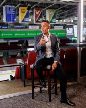 Kevin Harrington Instagram - We had a Successful Authority and Influence event in Boise, Idaho! Congrats to Roma Newton, Aaron Gross and the entire team that put this event on. @BrandonTAdams and I put on a workshop on how to Build your Authority and Influence in todays marketplace. Thanks to all the entrepreneurs that came out! 🙏

📸 @jordanmikalreich 

#boiseidaho #event #speaker #authorityandinfluence