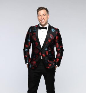 Kevin Patrick Egan Instagram - Reflecting on an unforgettable weekend in Dallas for Wrestlemania. I’m one lucky fella getting to work alongside such legendary humans. From the behind the scenes crew, to my fellow co-hosts, to the superstars themselves… love ya! Cheers for such an epic weekend ❤️

#wrestlemania #wwe #wweraw #wwehof