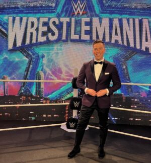 Kevin Patrick Egan Instagram - Reflecting on an unforgettable weekend in Dallas for Wrestlemania. I’m one lucky fella getting to work alongside such legendary humans. From the behind the scenes crew, to my fellow co-hosts, to the superstars themselves… love ya! Cheers for such an epic weekend ❤️

#wrestlemania #wwe #wweraw #wwehof