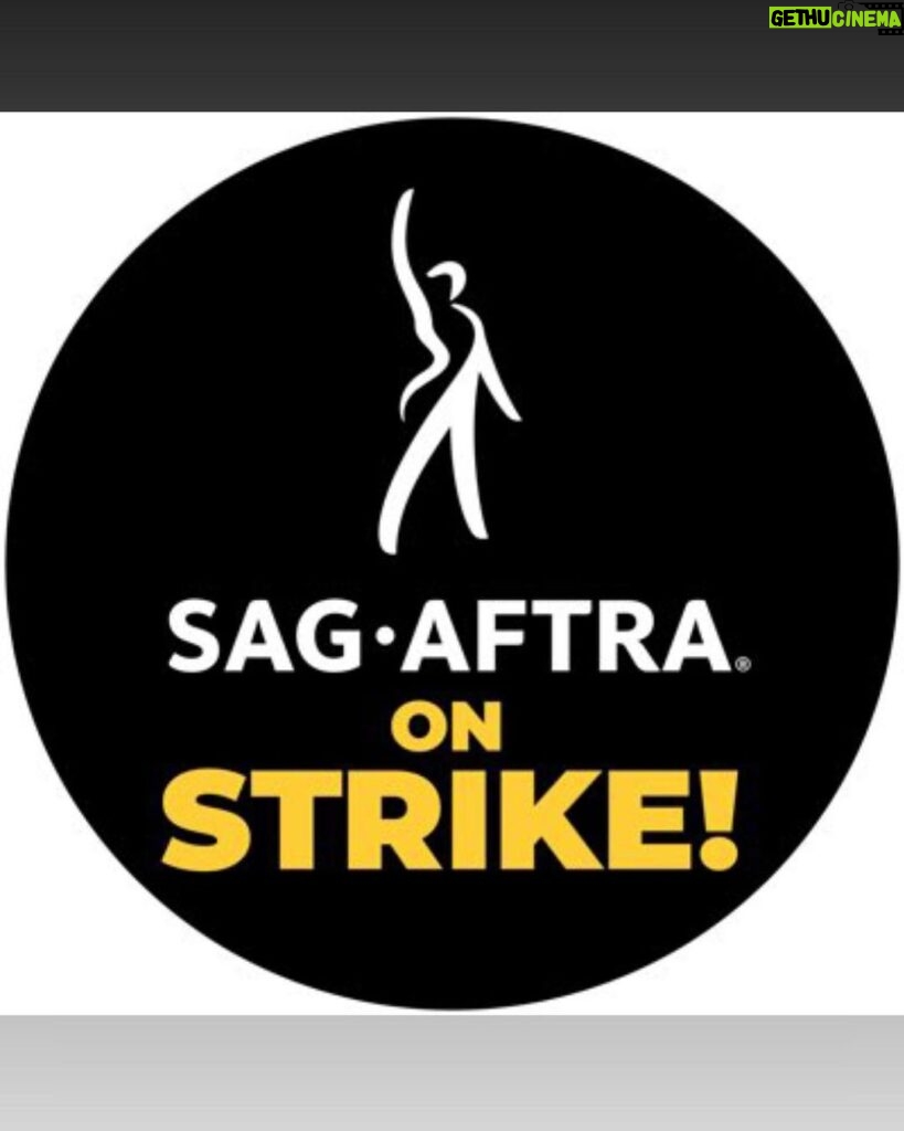 Kevin Ryan Instagram - Standing in solidarity to advocate for change to work towards a better future. #sagaftra @sagaftra #strike