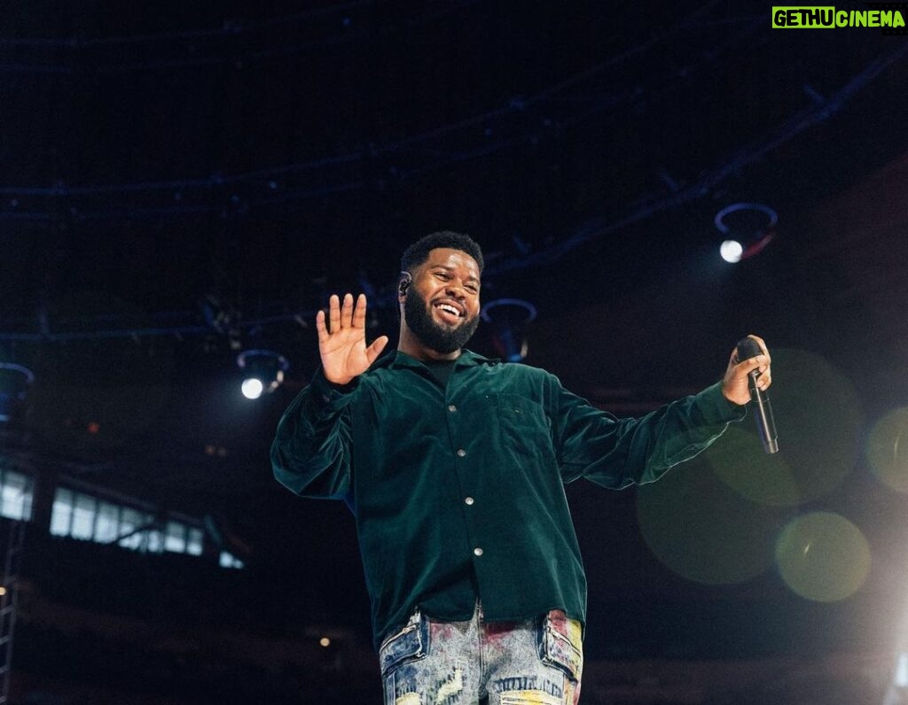 Khalid Instagram - what a beautiful night Dallas, Texas